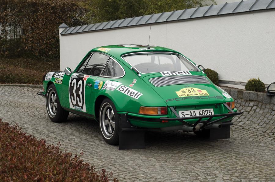  Porsche 911 ST 1971 года  (фото 2 из 2)